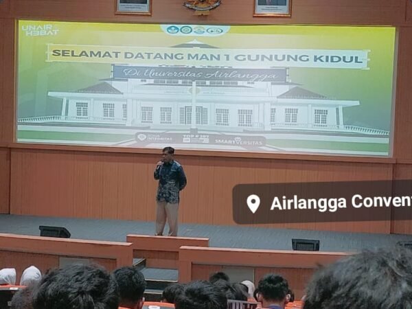 Eksplorasi Kampus, Siswa MAN 1 Gunungkidul Melaksanakan Wisata Pendidikan ke UNAIR