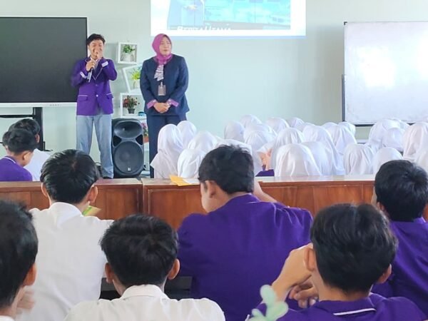 Bijak Kelola Keuangan Sejak Dini, Murid MAN 1 Gunungkidul Ikuti Sharing Session Bersama Bank BPD DIY